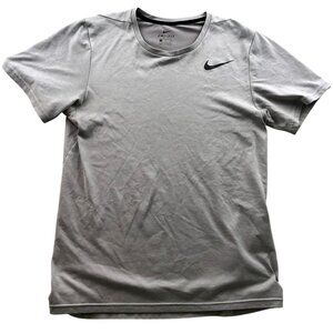 Nike Mens Activewear Top Small Short Sleeve Dri-FIT Athletic T-Shirt Gray Casual